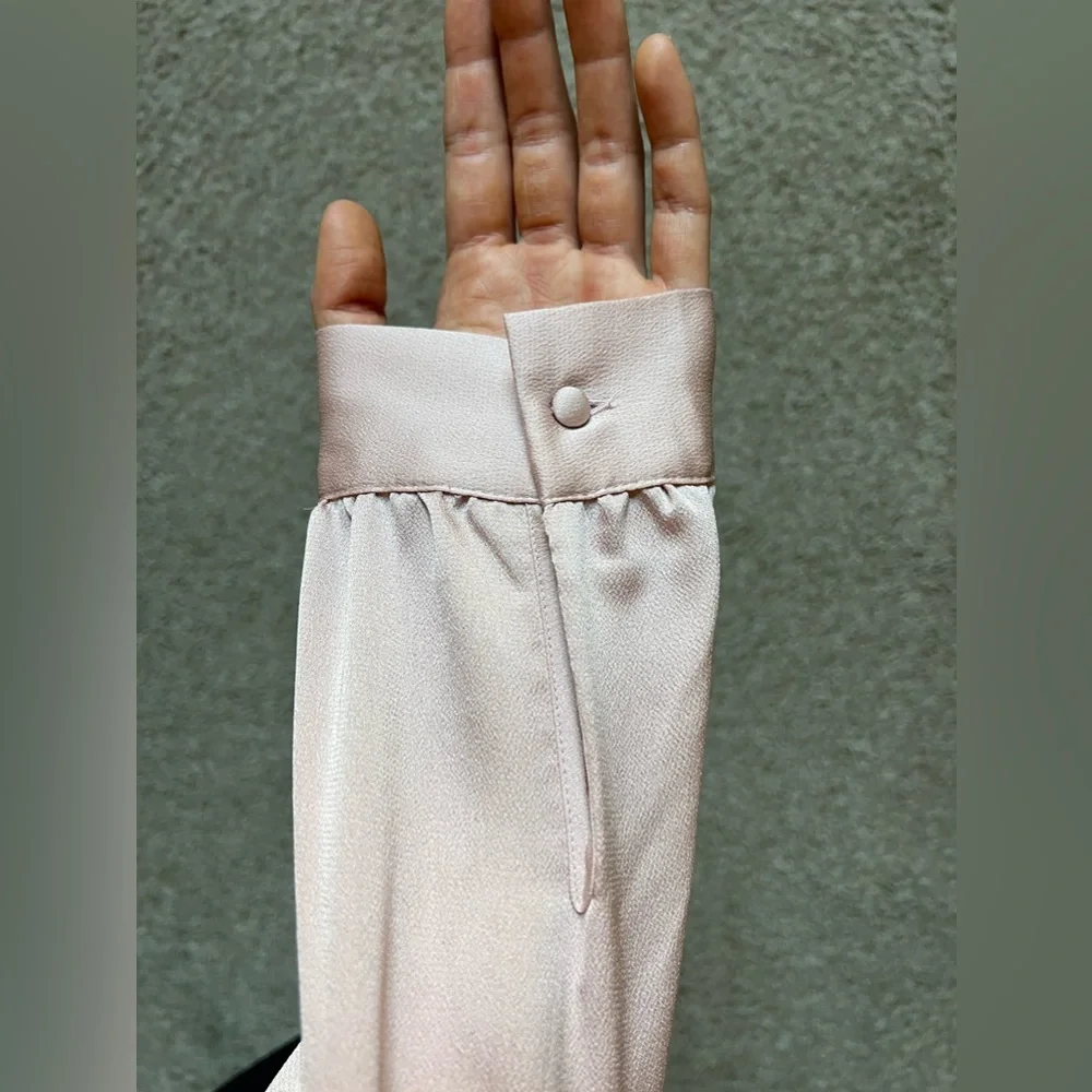 Vince Camuto Blush Pink Button Up Blouse size XL - Picture 3 of 7